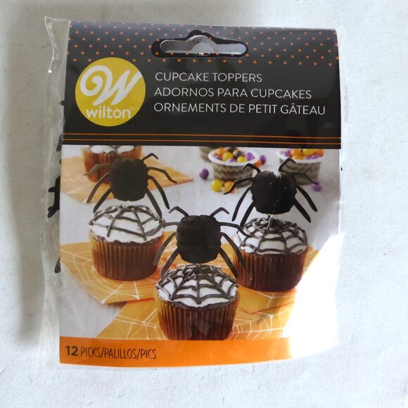 NEW WILTON HALLOWEEN SPIDER WEB CUPCAKE SLEEVES TOPPERS BAKING CUPS - Picture 2 of 9